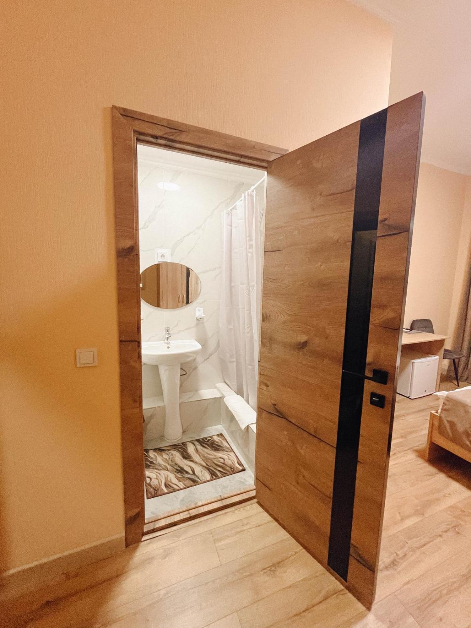 Belon Garden Hotel Astana Ngoại thất bức ảnh